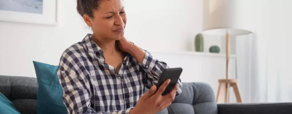 Living the Persistent Back Pain Blues? Try Changing Your Posture!